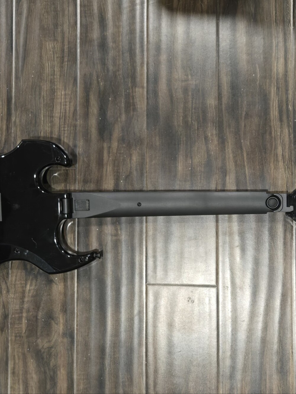 Xbox PDP Riffmaster Wireless Guitar - Picture 5 of 10